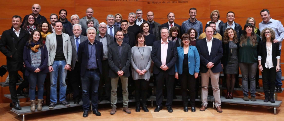 La CECEIB-ACENEB signa el Document per a un Pacte Educatiu de les Illes Balears